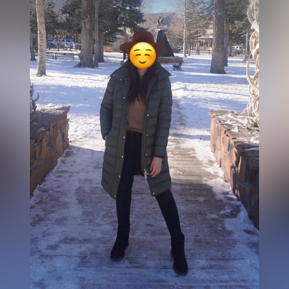 SOLD!
Burberry Coat Olive Green size 8. Coat has hood and belt. It’s beautiful 😍 - Picture 3 of 3